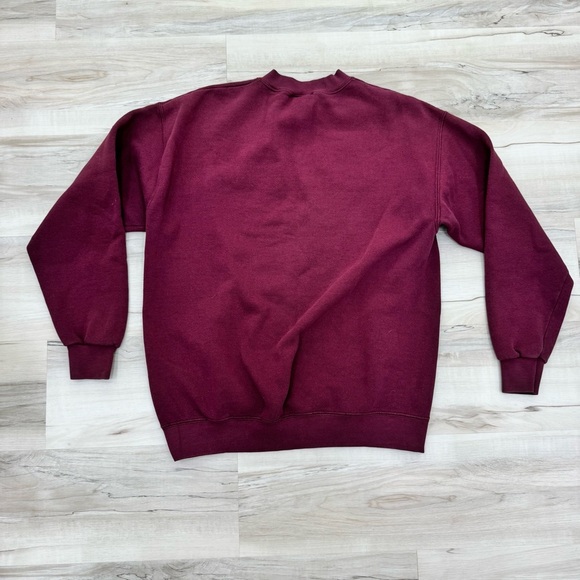 Vintage Lee Harvard University Maroon Red embroidered crewneck sweatshirt Unisex - Picture 4 of 8